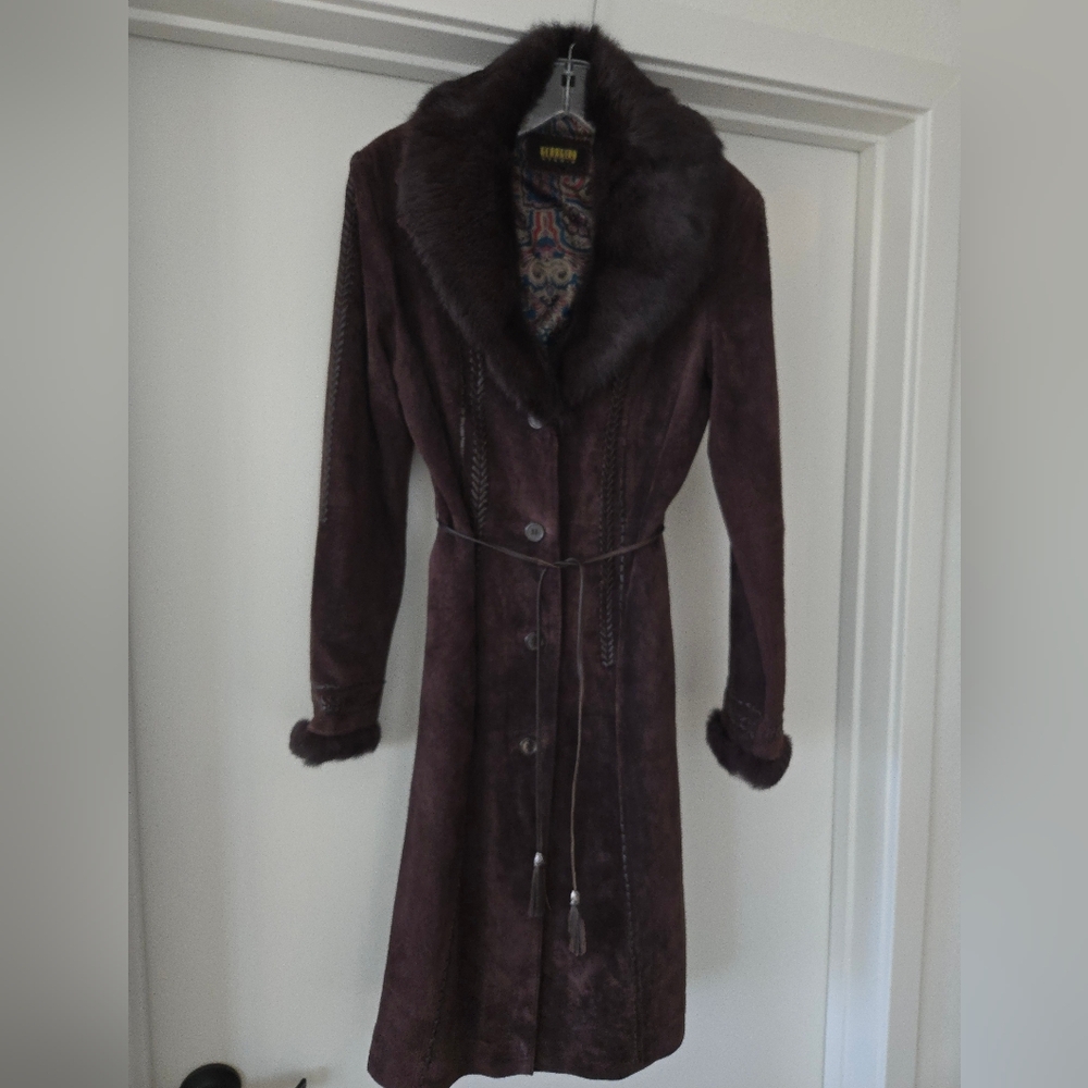 BEAUTIFUL GEORGIOU SUEDE COAT WITH FUR TRIM
